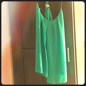 Cute green strappy tank top Size M